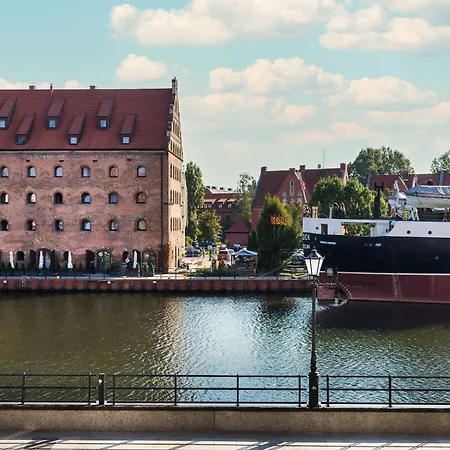 Modern With A View Of The Motlawa River In By Rent Like Apartamento Gdańsk